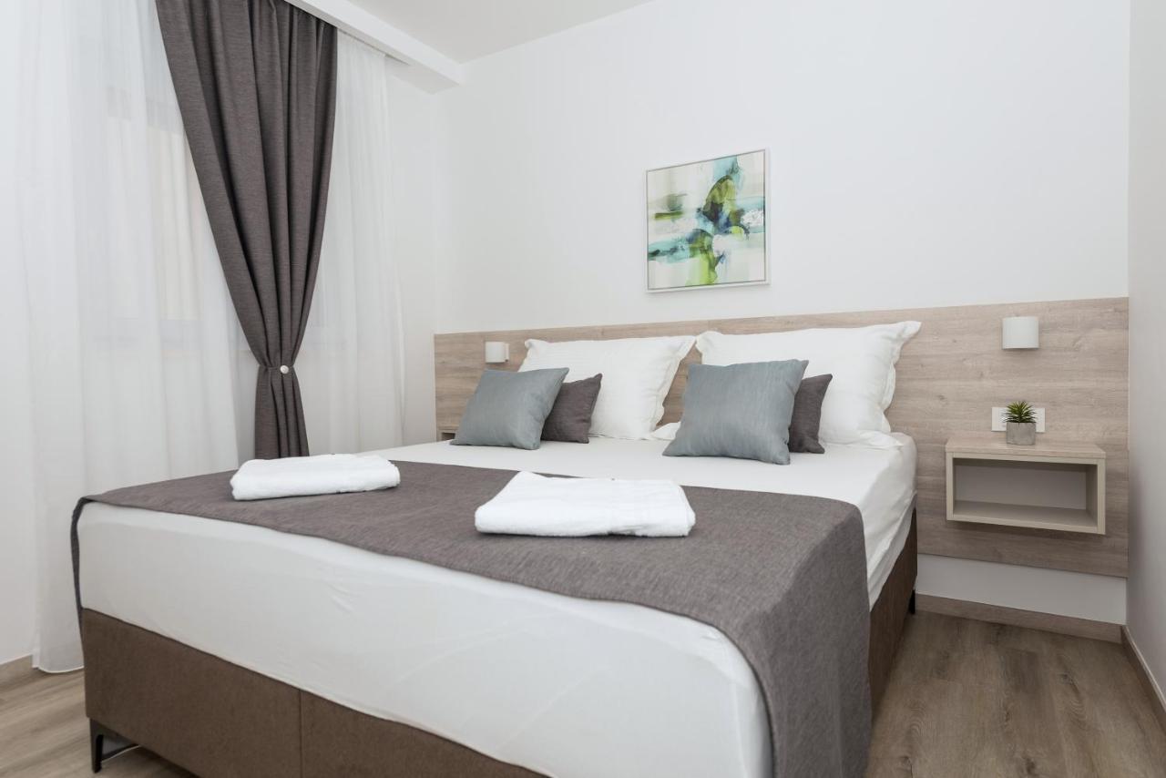 Apartments By The Sea Makarska - 19134 Zewnętrze zdjęcie