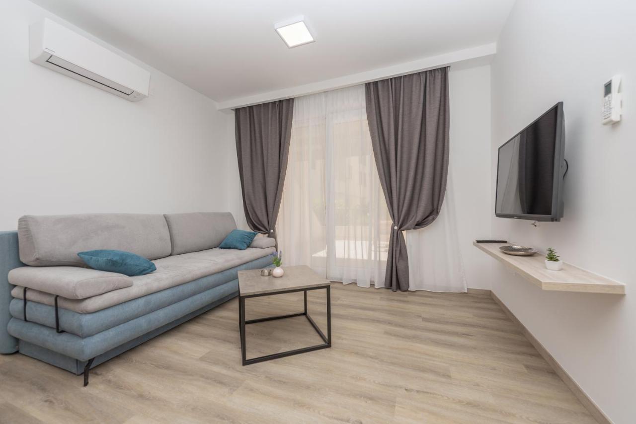 Apartments By The Sea Makarska - 19134 Zewnętrze zdjęcie