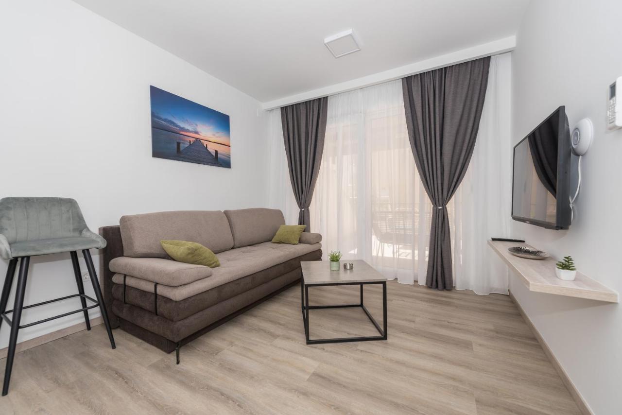 Apartments By The Sea Makarska - 19134 Zewnętrze zdjęcie